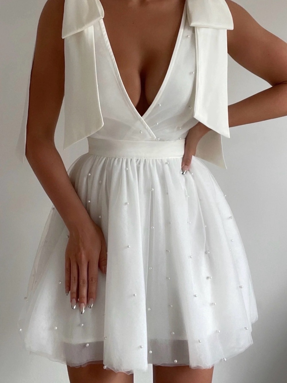Showpo Karalyn Mini Dress - Bow Strap
Plunge Pearl Detail Dress in White